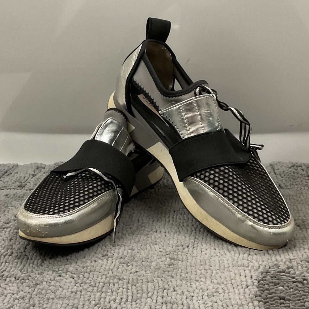 Vintage 80’s Steve Madden Silver and Black Slip-On Mesh Sneakers